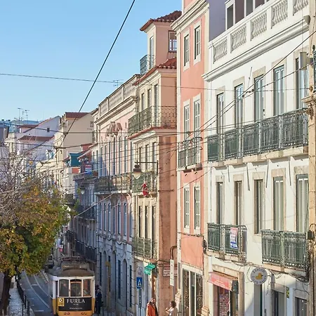 Casa Portuguesa Combro Apartment *